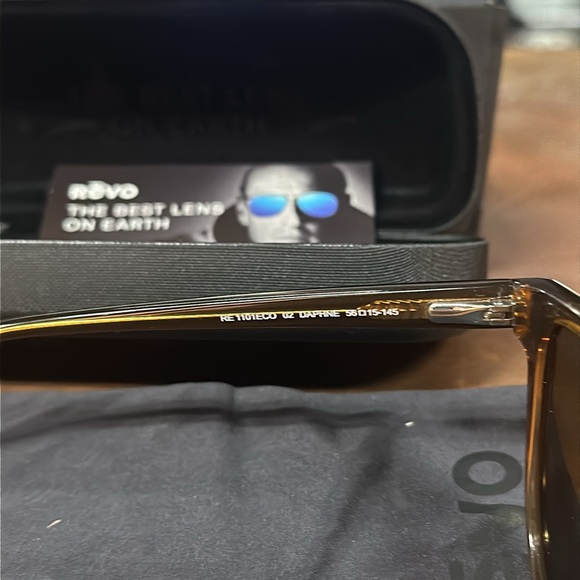 Revo Daphne Sunglasses - Picture 5 of 5